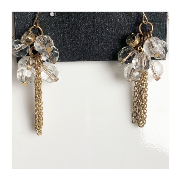 NWT Studio Select Clear Beaded Dangle Earrings with Gold Tone Tiny Link Chains - Picture 2 of 6
